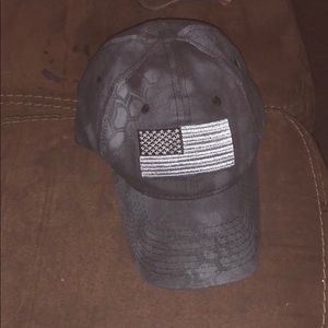 Gently used mens hat